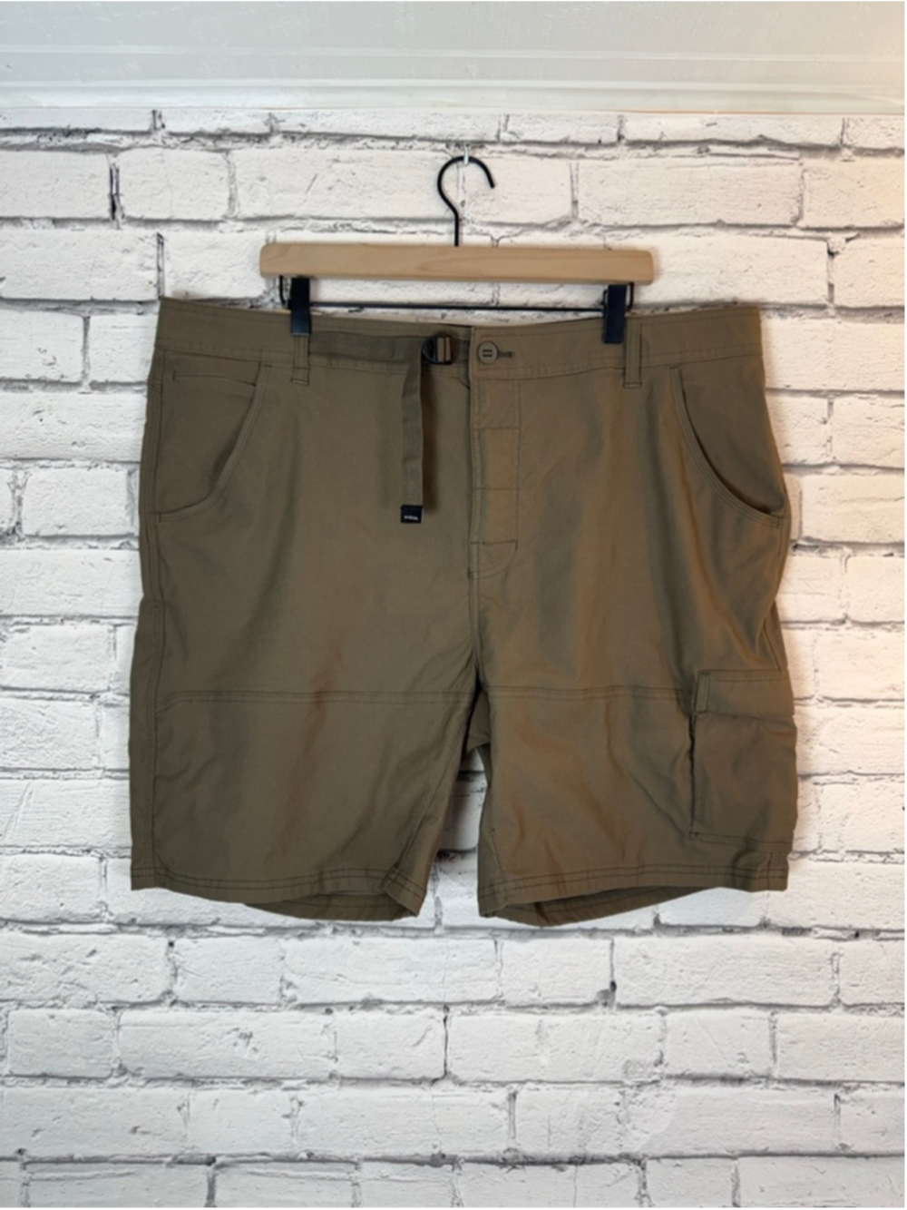 Men's Prana Shorts size 42 Stretch Zion Hybrid Shorts Brown 8’ Inseam Hiking NEW